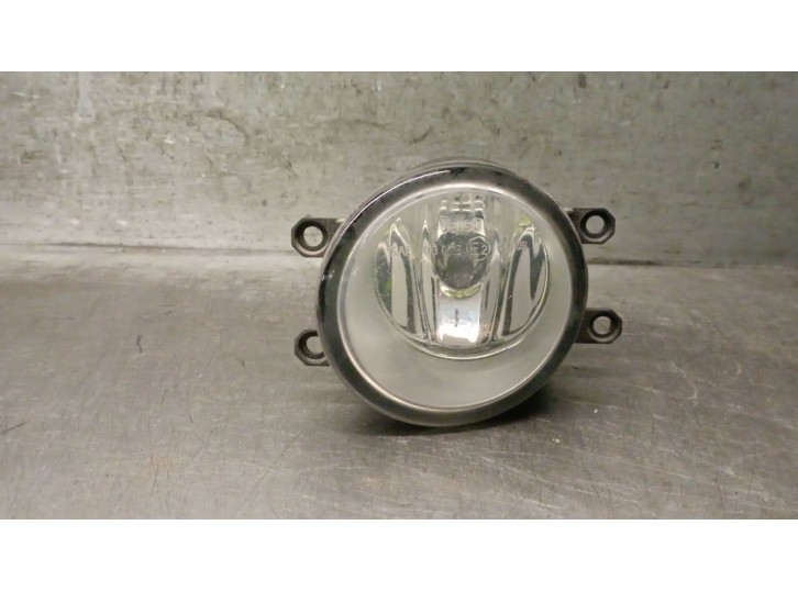 Recambio de faro antiniebla izquierdo para toyota avensis wagon (t25) 2.2 d-cat referencia OEM IAM 812200D040 812200D040 
