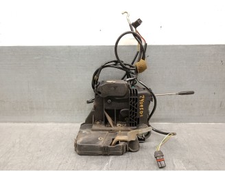 Recambio de cerradura puerta delantera izquierda para mercedes-benz clase c (w203) berlina 32 amg (203.065) referencia OEM IAM A