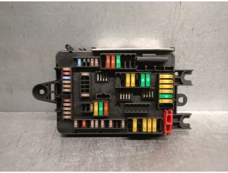 Recambio de caja reles / fusibles para bmw 3 gran turismo (f34) 320 d referencia OEM IAM 938907001 21112015 