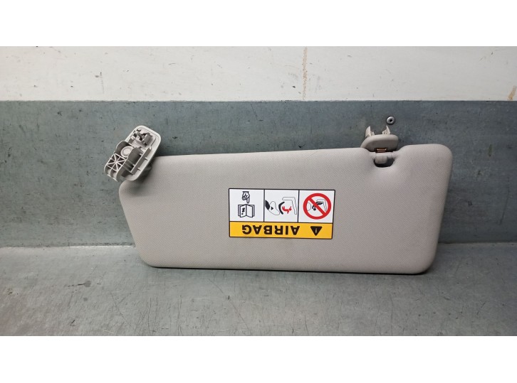 Recambio de parasol derecho para renault captur 1.5 dci diesel fap energy referencia OEM IAM 964003555R 