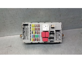 Recambio de caja reles / fusibles para lancia delta iii (844_) 1.6 d multijet (844.axc11, 844.axc1a) referencia OEM IAM 51826466