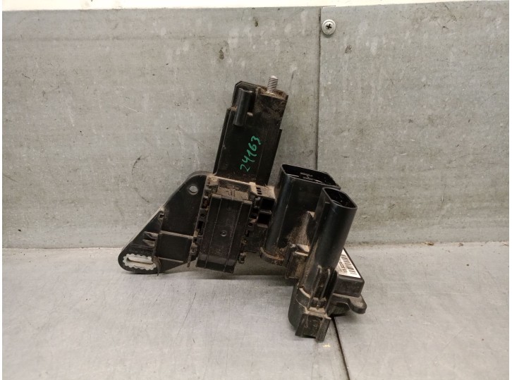 Recambio de caja reles / fusibles para bmw 3 gran turismo (f34) 320 d referencia OEM IAM 935615801 90105978 