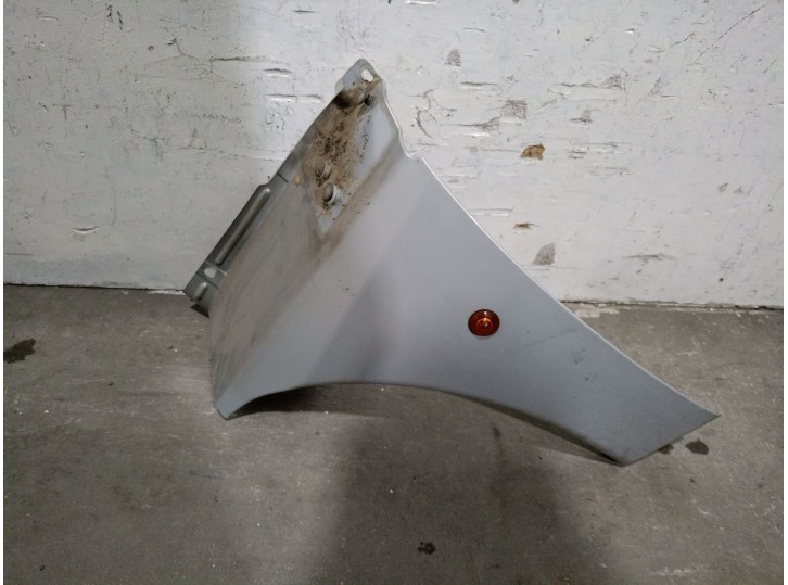 Recambio de aleta delantera izquierda para fiat coupe (175) 1.8 16v cat referencia OEM IAM 183A1000 