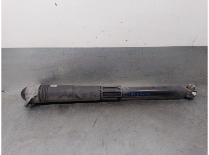 Recambio de amortiguador trasero derecho para volkswagen touran (5t1) 1.4 tsi referencia OEM IAM 5QA512011AQ  