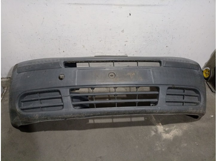 Recambio de paragolpes delantero para renault trafic caja cerrada (ab 4.01) 1.9 diesel referencia OEM IAM 7700312785 7700312785
