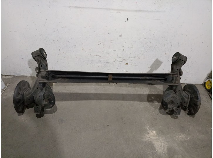 Recambio de puente trasero para kia carens iv 1.7 crdi referencia OEM IAM 55100A4060 55100A4060 