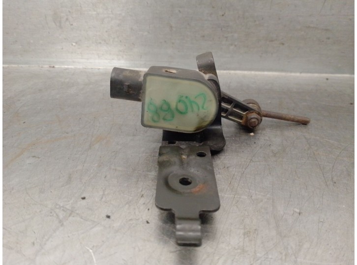 Replacement headlight adjustment motor for Audi A6 Saloon (4F2) 2.7 V6 24V TDI OEM IAM reference 1T0907503 HELLA