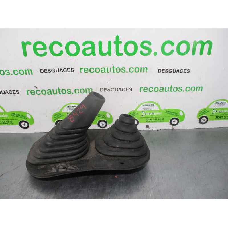 Recambio de guarnecidos palanca cambio para toyota hilux (kun) cabina sencilla dlx 4x4 referencia OEM IAM   