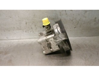 Recambio de bomba servodireccion para volvo v70 familiar 2.4 cat referencia OEM IAM 8683377 8251736 7613955141 ZFLS