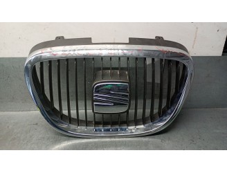 Recambio de rejilla delantera para seat altea (5p1) 1.9 tdi referencia OEM IAM 5P0853654 5P0853651A 