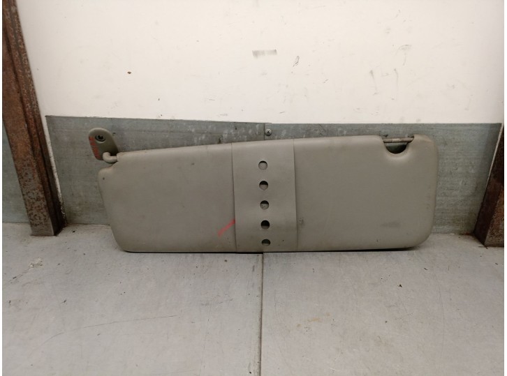 Recambio de parasol izquierdo para renault trafic caja cerrada (ab 4.01) 1.9 diesel referencia OEM IAM 7701477800 7701477800 
