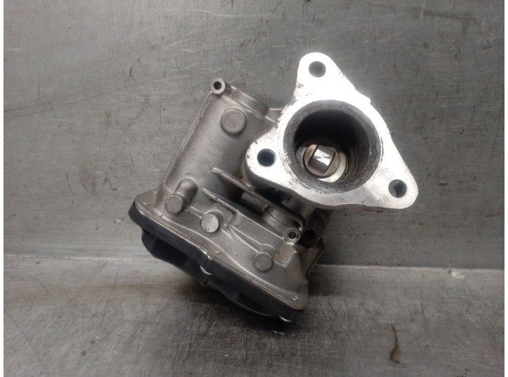 Recambio de valvula egr para renault captur 1.5 dci diesel fap energy referencia OEM IAM 147102557R  DENSO