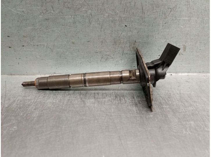 Recambio de inyector para audi q7 (4l) 3.0 v6 24v tdi referencia OEM IAM 059130277AH 059130277AH 0445115052 BOSCH