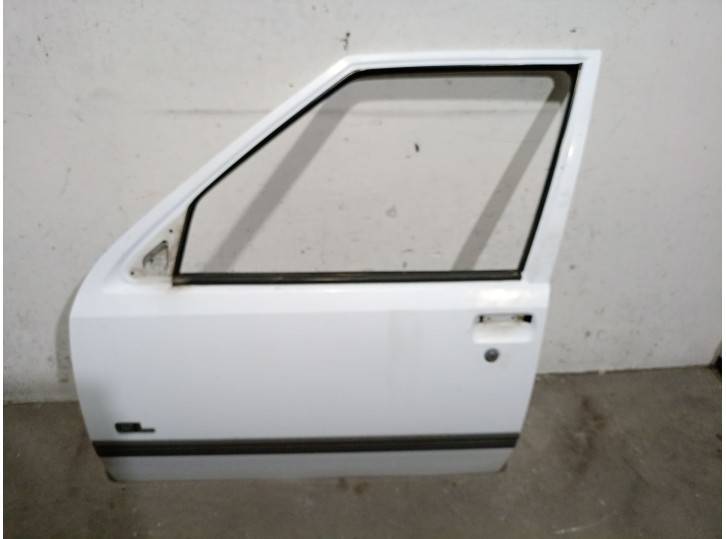 Recambio de puerta delantera izquierda para opel corsa a 1.2 referencia OEM IAM 12S  