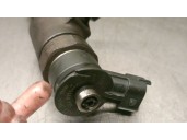 Recambio de inyector para peugeot partner kombi 1.6 16v hdi cat referencia OEM IAM 0445110739 BOSCH