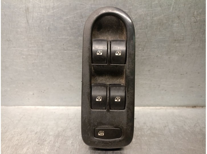 Recambio de mando elevalunas delantero izquierdo para renault scenic ii 1.6 16v referencia OEM IAM 8200364797 8200364797 