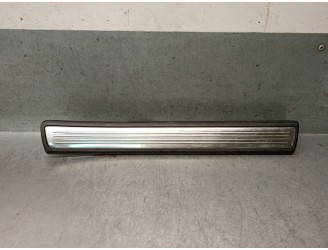 Recambio de molduras traseras para mercedes-benz clase s (w222, v222, x222) s 560 e (222.173) referencia OEM IAM A2226808435 A22