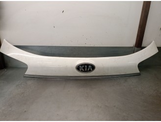 Recambio de molduras traseras para kia carens iv 1.7 crdi referencia OEM IAM 87310A4100 87311A4100 