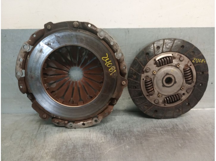 Recambio de kit embrague para fiat panda (169) 1.2 cat referencia OEM IAM 71744040 71744040 VALEO