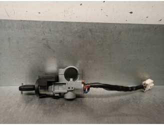 Recambio de conmutador de arranque para nissan pick-up (d22) 2.5 16v turbodiesel cat referencia OEM IAM K9810VK400 K9810VK400 