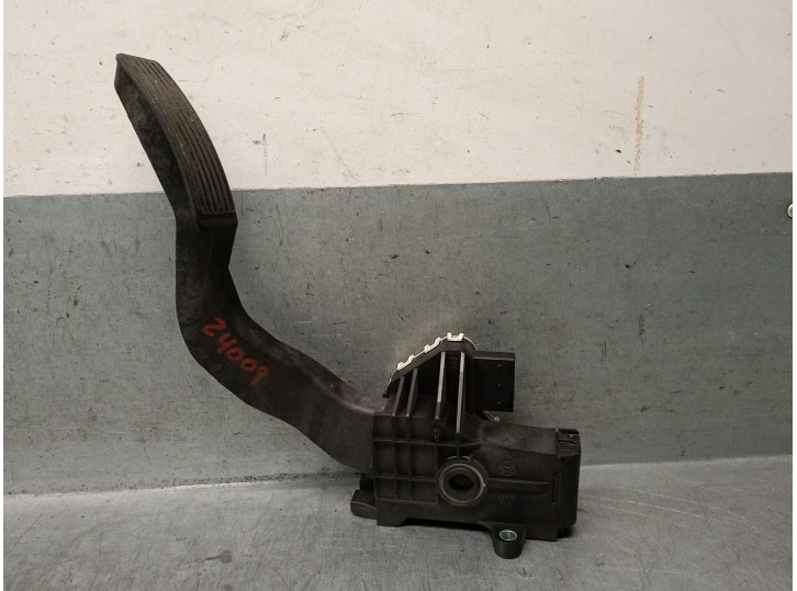 Replacement accelerator pedal potentiometer for Citroën Jumper III van 2.2 HDi 110 OEM IAM reference 1607290480 1607290480 