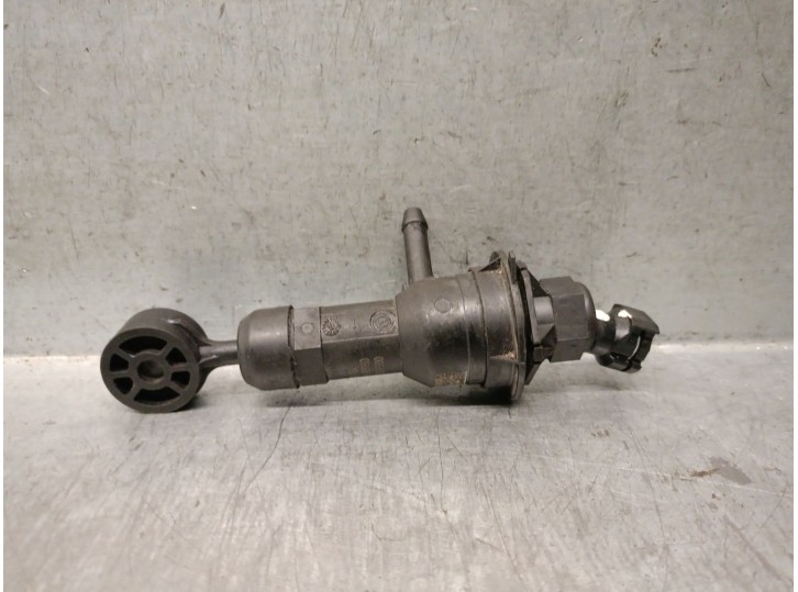 Recambio de bomba embrague para citroën jumper iii furgoneta 2.2 hdi 110 referencia OEM IAM 00551927260 218280 