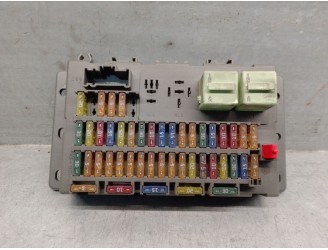 Recambio de caja reles / fusibles para mini mini (r50,r53) one referencia OEM IAM 690660003  