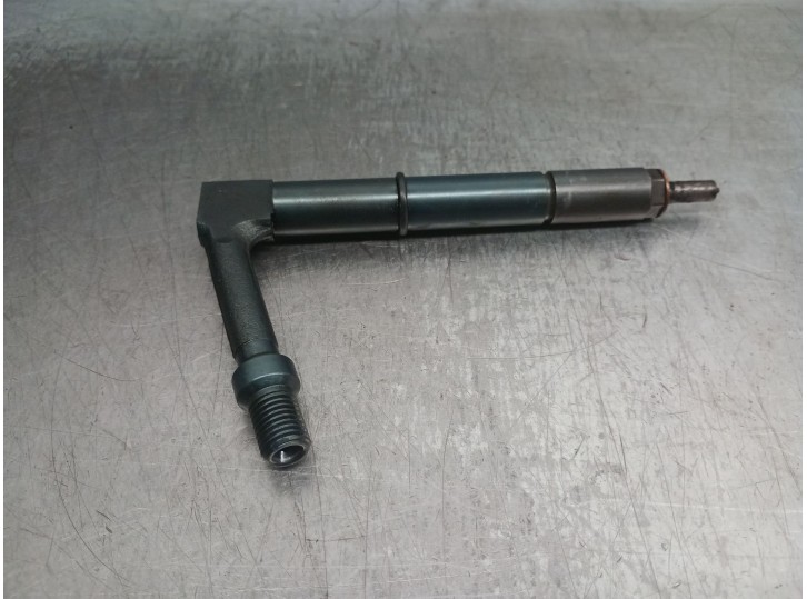 Recambio de inyector para nissan pick-up (d22) 2.5 16v turbodiesel cat referencia OEM IAM 16600VK525 16600VK525 