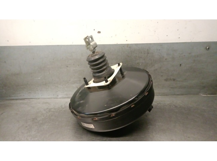 Recambio de servofreno para mazda 2 lim. (de) 1.5 16v cat referencia OEM IAM D01N43800  0204023726 BOSCH