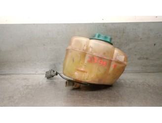 Recambio de deposito expansion para volvo v70 familiar 2.4 cat referencia OEM IAM 8683455 30723929 