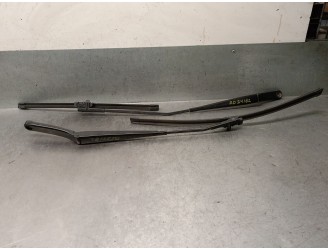 Recambio de brazo limpia delantero derecho para audi a3 (8p) 2.0 tdi referencia OEM IAM 8P1955410A 8P1955409D 