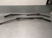 Replacement front right wiper arm for Audi A3 (8P) 2.0 TDI OEM IAM reference 8P1955410A 8P1955409D 