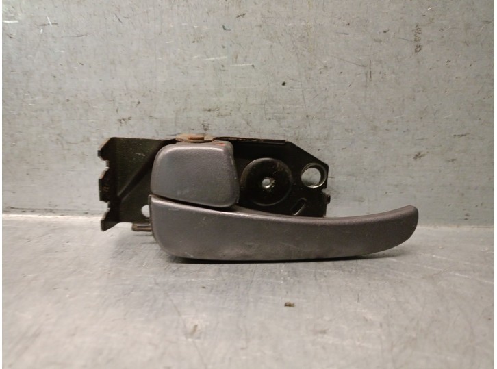 Recambio de maneta interior trasera izquierda para hyundai trajet (fo) 2.0 crdi gls referencia OEM IAM 826103A000AX 826103A000AX