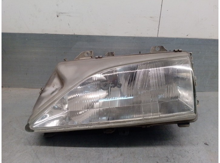 Recambio de faro izquierdo para peugeot 806 2.0 hdi referencia OEM IAM 60979770 6204T5 VALEO
