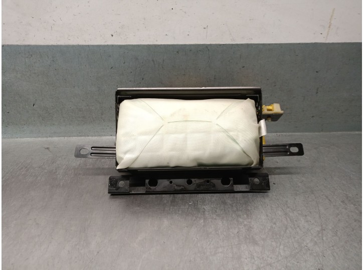 Recambio de airbag delantero derecho para hyundai trajet (fo) 2.0 crdi gls referencia OEM IAM 1K050221412 1K050221412 