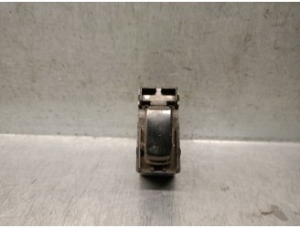 Recambio de mando elevalunas delantero derecho para hyundai trajet (fo) 2.0 crdi gls referencia OEM IAM 935753A000AX 935753A000A