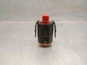 Replacement hazard warning switch for Opel Corsa A 1.2 OEM IAM reference 90069102 