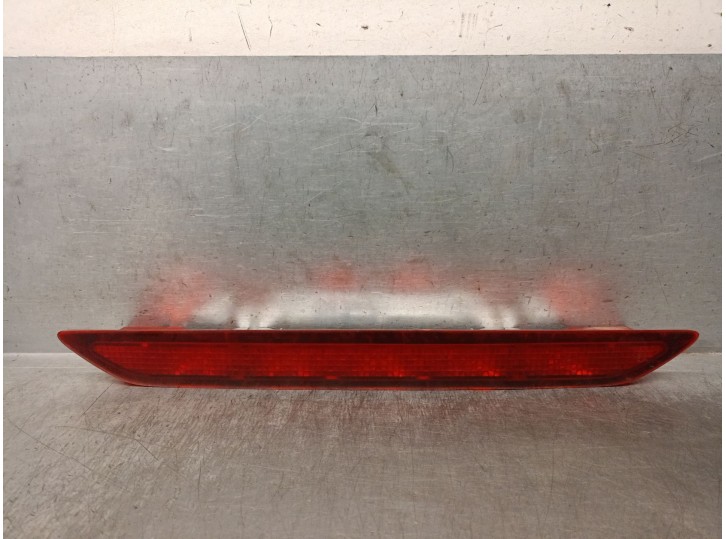 Replacement central brake light for Ford Mondeo Saloon (CA2) 2.0 TDCi CAT OEM IAM reference 7S7113A601AE 1501047 