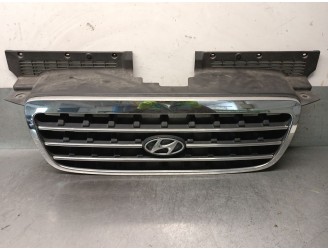 Recambio de rejilla delantera para hyundai trajet (fo) 2.0 crdi gls referencia OEM IAM 863523A000 863503A010 