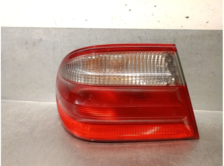 Recambio de piloto trasero izquierdo para mercedes-benz clase e (w210) berlina diesel 2.7 cdi 20v cat referencia OEM IAM A210820