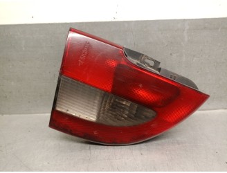 Recambio de piloto trasero izquierdo para renault megane i fase 2 classic (la..) 1.9 dci diesel cat referencia OEM IAM 770042805