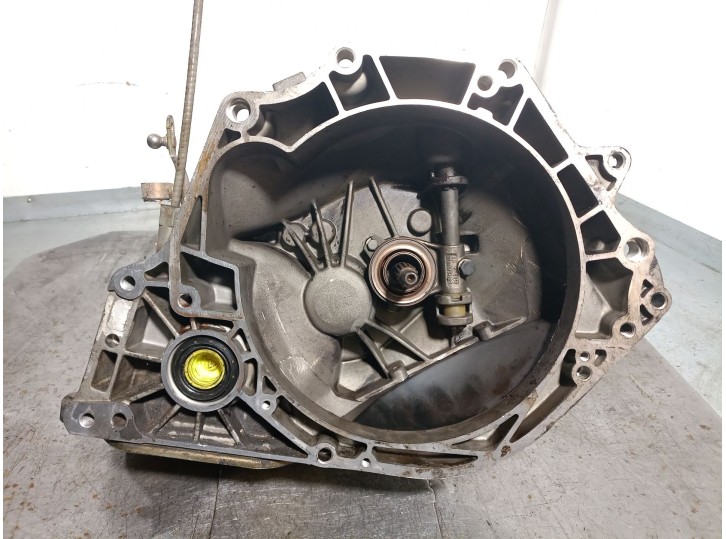 Recambio de caja cambios para opel corsa a 1.2 referencia OEM IAM W394  A03801W394