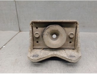 Recambio de soporte motor para renault master ii furgoneta (jd) 2.8 dti diesel referencia OEM IAM 8200107258 8200107258 