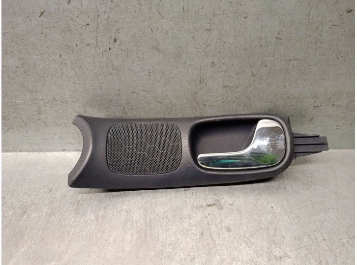 Recambio de maneta interior delantera derecha para audi a4 avant (b5) 1.9 tdi referencia OEM IAM 8D0837020 8D2837020A 