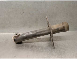 Recambio de refuerzo paragolpes delantero para audi a4 avant (b5) 1.9 tdi referencia OEM IAM 8D0807133A 8D0807133A 