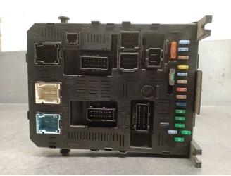 Recambio de caja reles / fusibles para citroën c4 berlina 1.6 16v hdi referencia OEM IAM 9661940480  