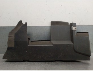 Replacement front moldings for Citroën C4 Saloon 1.6 16V HDi OEM IAM reference 9650764180 7104W2 