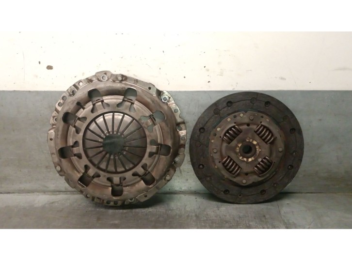 Recambio de kit embrague para fiat bravo (198) 1.4 16v cat referencia OEM IAM 71752232 71752232 LUK