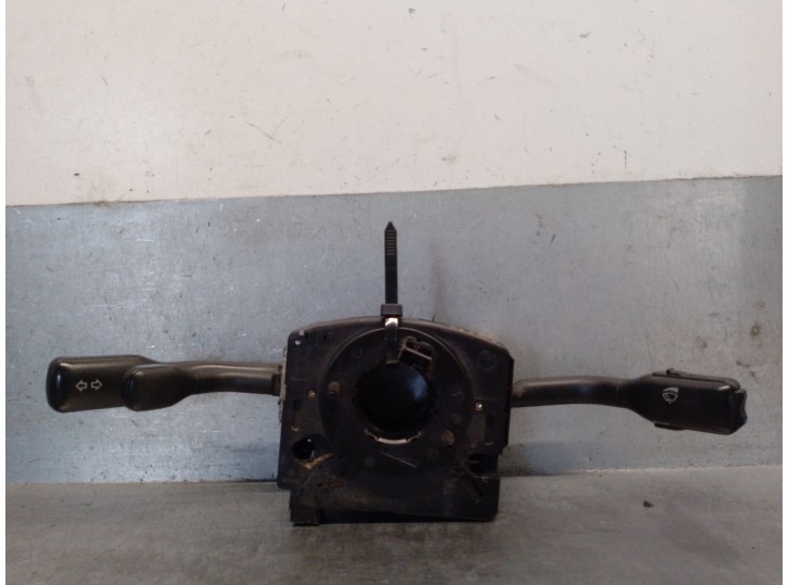 Recambio de mando luces para audi a4 berlina (b5) 1.9 tdi referencia OEM IAM 4D0953513D 4D0953513D 