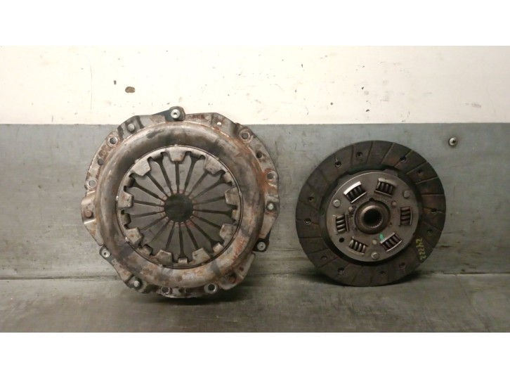 Recambio de kit embrague para renault 5 gtl ( b/c40) referencia OEM IAM 7711130000 7711130000 VALEO